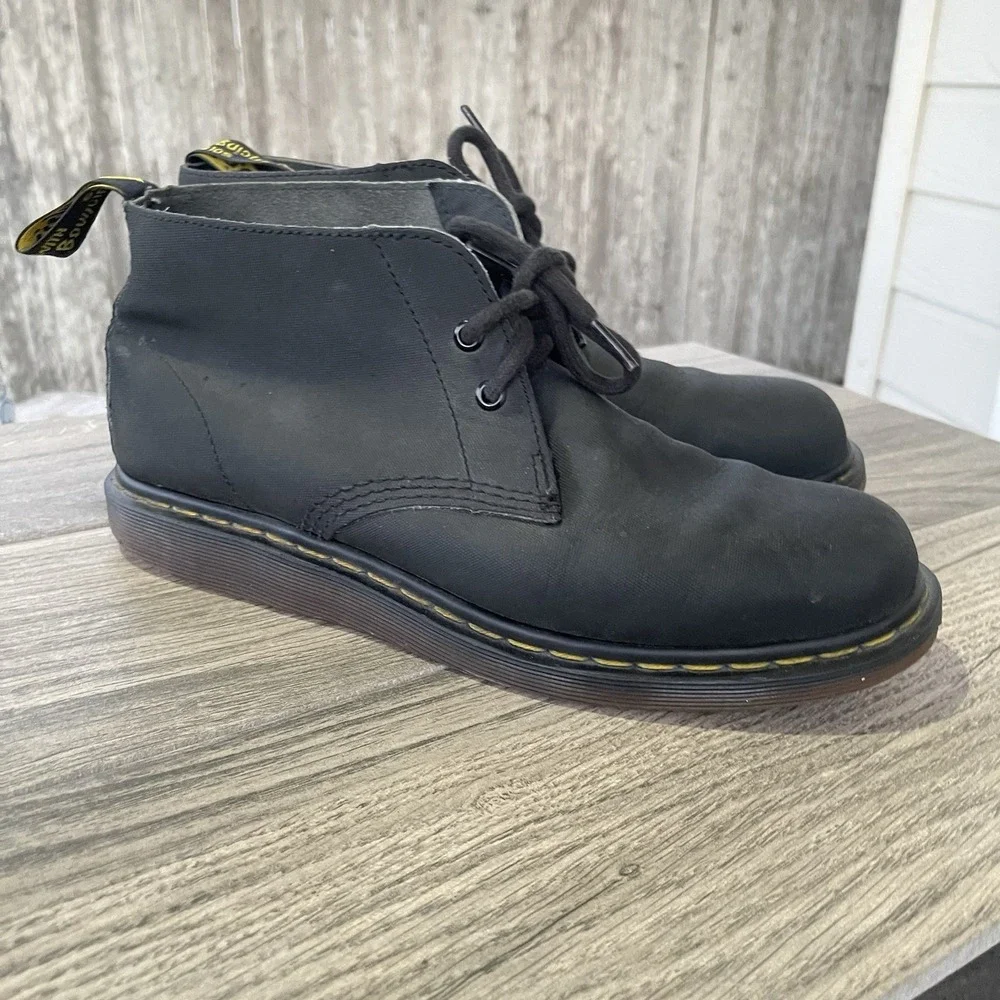 Dr.‎ Martens Manton Boots Men 9 UK 8 Black Leather Chukka Boots Grunge Goth Lace